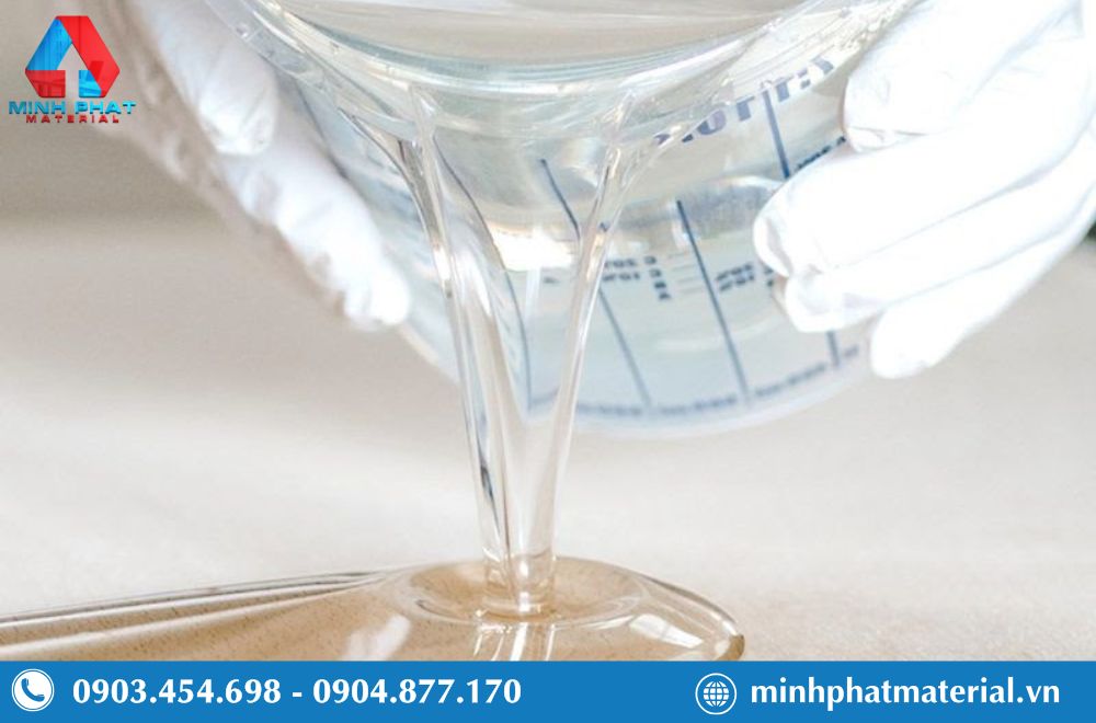 Nhựa Epoxy có độ bám dính tốt nên rất dễ sử dụng