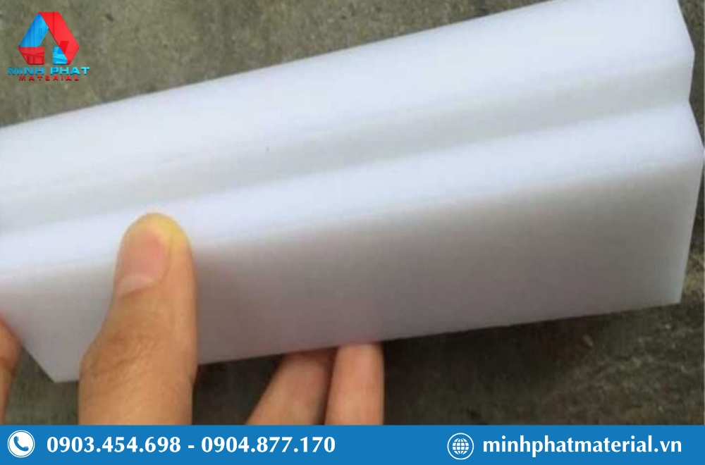 Nhựa POM ổn định kích thước và cách điện tốt