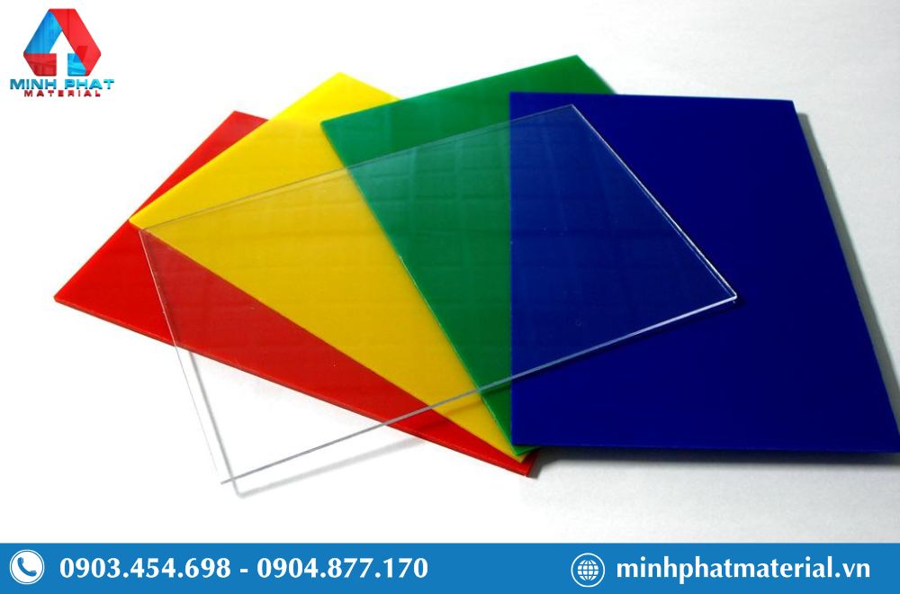 Mức giá của tấm nhựa mica phụ thuộc vào nhiều yếu tố