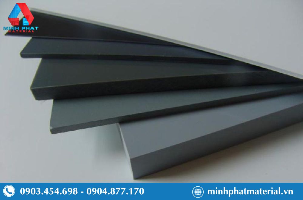 Ưu – nhược điểm cửa nhựa PC ESD & so sánh với vật liệu khác